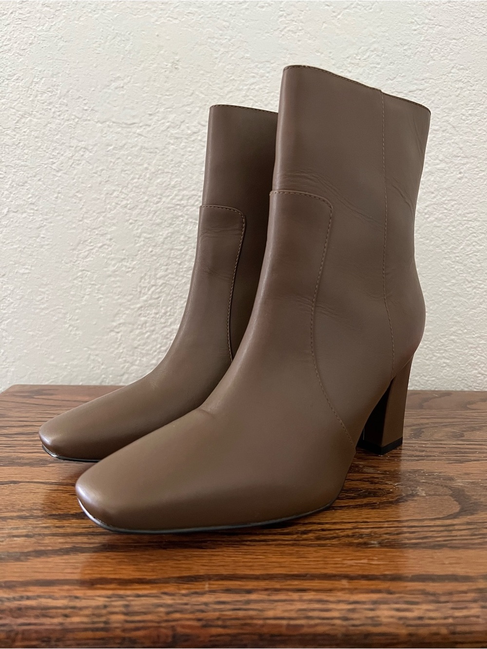 J. Crew Almond Toe Leather Ankle Boots Size 8